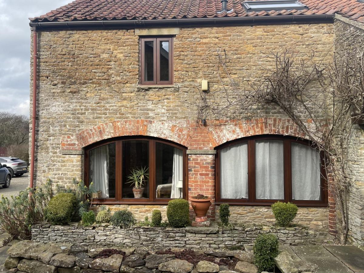Valerian Apartment York Bagian luar foto